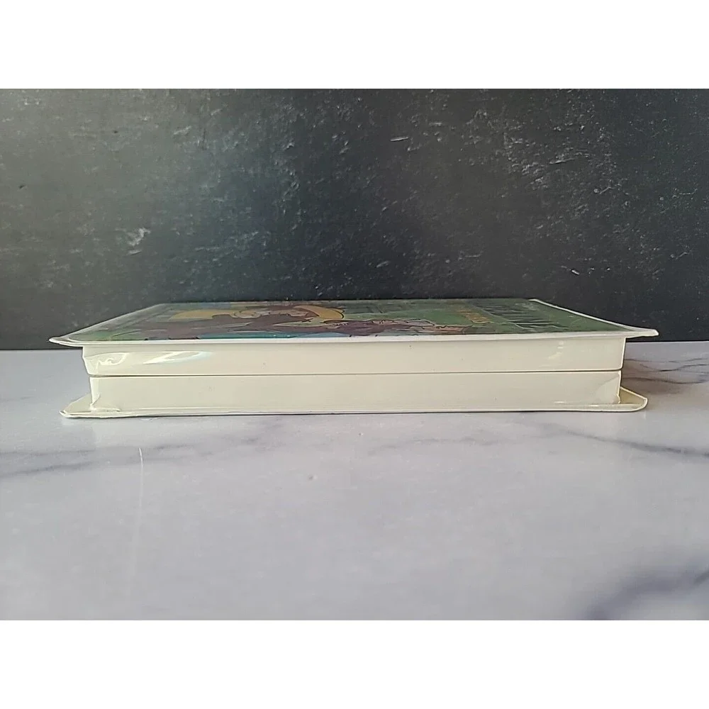 Disney~Madeline Lost in Paris~VHS Movie with Case~1999~Pre-Owned